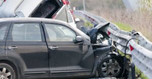 If I Miss Work After a Car Crash in CT, Can I Get Lost Wages?